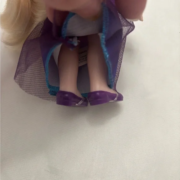 Disney Frozen 2 Anna & Elsa Lullaby Doll Set w/ Singing Bed EUC - Picture 17 of 17